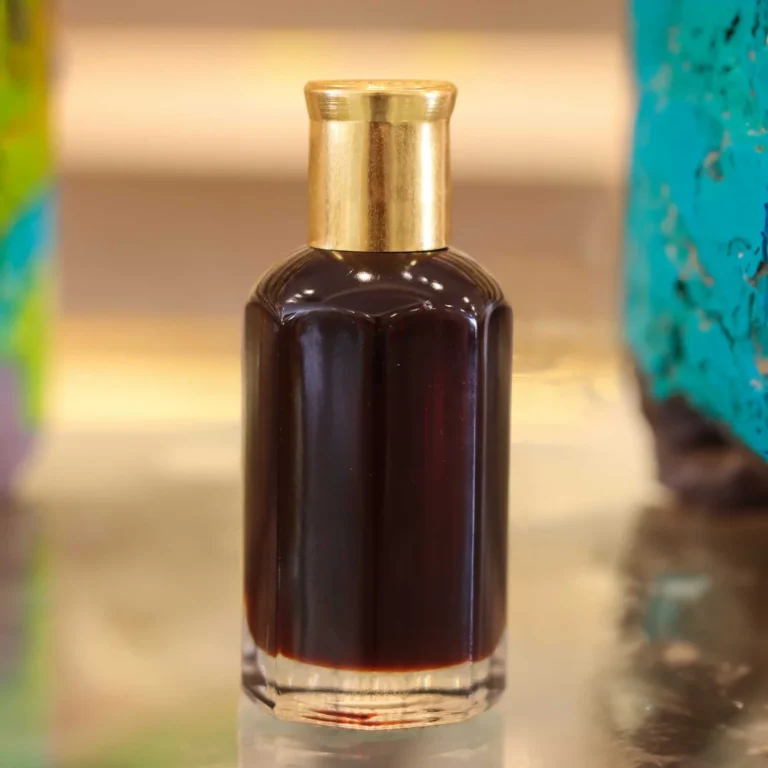 ⁦دهن عود هندي⁩ - الصورة ⁦2⁩